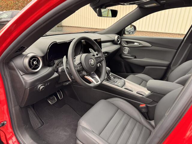 Alfa Romeo Tonale 1.5T Hybrid Sprint | H+K | 20inch | Schuifdak | Carplay | 360 Camera | Lane | Ad.Cruise