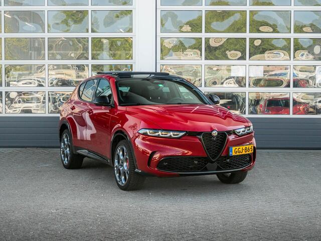 Alfa Romeo Tonale 1.3 Turbo PHEV 280pk Veloce | Schuif/Kanteldak | Technology Pack | 20" | Rosso Alfa