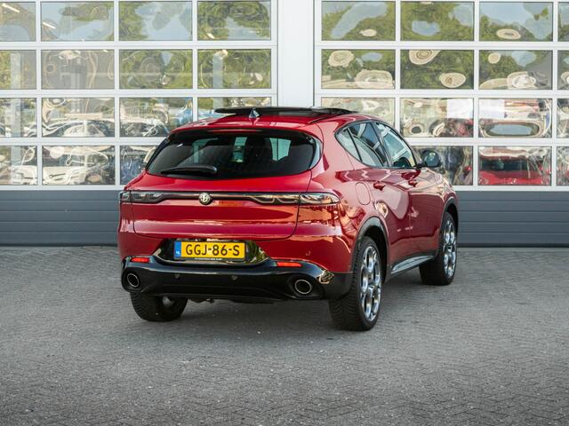 Alfa Romeo Tonale 1.3 Turbo PHEV 280pk Veloce | Schuif/Kanteldak | Technology Pack | 20" | Rosso Alfa