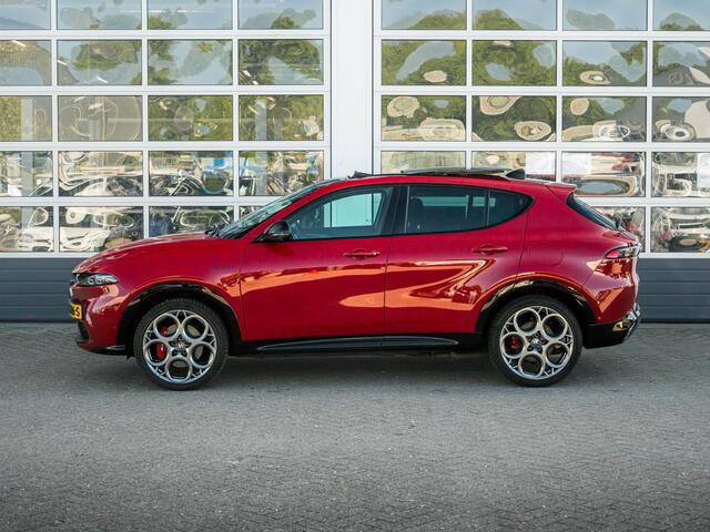 Alfa Romeo Tonale 1.3 Turbo PHEV 280pk Veloce | Schuif/Kanteldak | Technology Pack | 20" | Rosso Alfa