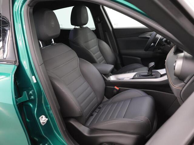 Alfa Romeo Tonale 1.5T Hybrid Veloce | Digitaal Dashboard | Lederen Interieur | Navigatie | 360 Camera | DAB | Adaptieve CruiseControl | Auto Pilot |