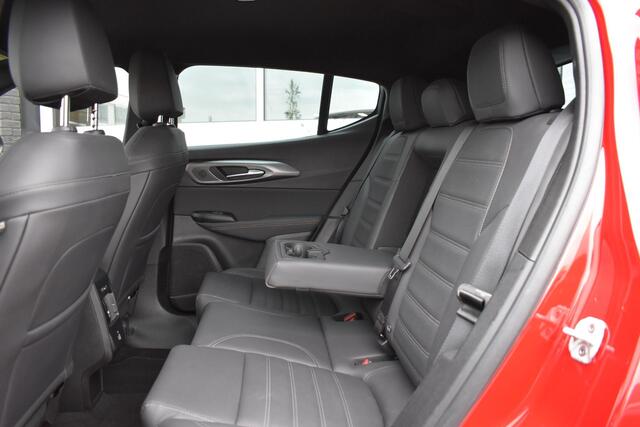 Alfa Romeo Tonale 1.5T Hybrid 160PK Aut. Veloce | Leder | 360 Camera | Harman Kardon | Stoelverw./koeling | Navi | Incl. garantie.