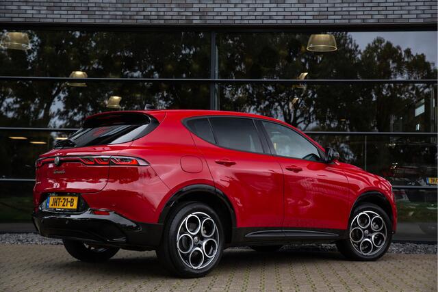 Alfa Romeo Tonale 1.3T PHEV Sprint , Adap. cruise, Camera,