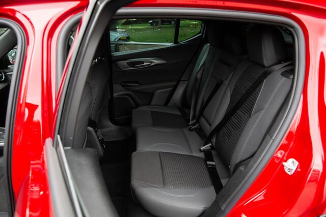 Alfa Romeo Tonale 1.3T PHEV Sprint , Adap. cruise, Camera,