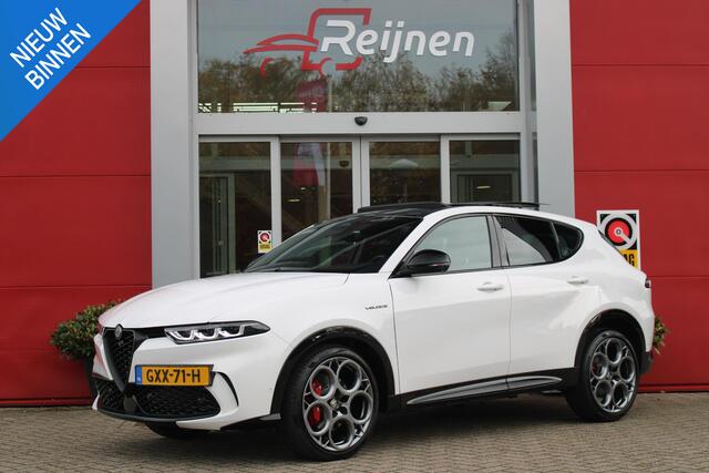 Alfa Romeo Tonale 1.5T 160PK Hybrid VELOCE | PANORAMISCH SCHUIF/KANTEL DAK | PREMIUM PACK: LEDEREN BEKLEDING/GEVENTILEERDE VOORSTOELEN/4-VOUDIG ELEKTRISCH VERSTELBARE LENDESTEUN VOORSTOELEN/HOOGGLANS ZWARTE RAAMOMLIJSTING/AMBIENT LIGHTING | TECHNOLOGY PACK: PARKEERWAARSCHU