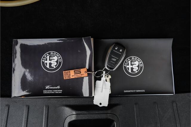 Alfa Romeo Tonale 1.3T PHEV Ti 280PK AWD CarPlay ECC ACC Camera 18"