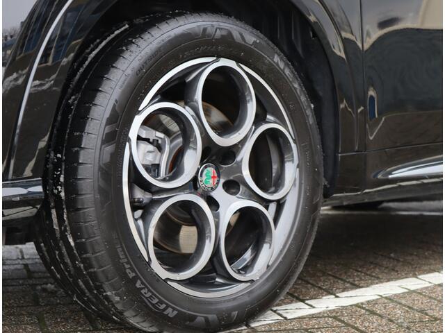 Alfa Romeo Tonale 1.3T PHEV Ti | Camera | Navigatie | Keyless | ACC