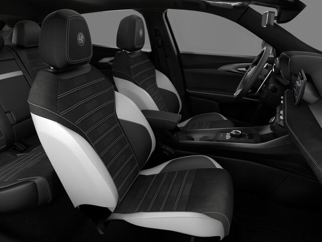 Alfa Romeo Tonale Ibrida Plug-In Q4 270pk AWD Sport Speciale | Snel leverbaar | Pack Tech | Schuif/Kanteldak | Actieve demping | Brera Red | Matrix Led | Harman Kardon