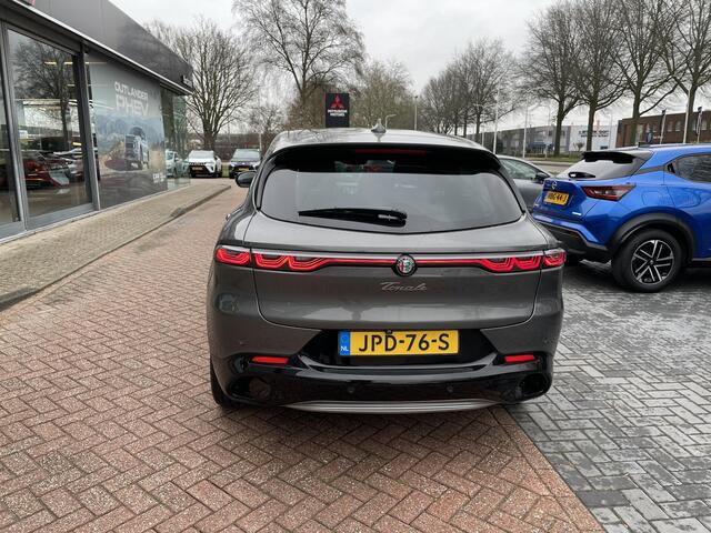 Alfa Romeo Tonale 1.3T PHEV Ti | Carplay/Android | Achteruitrijcamera | 18'' Petali velgen