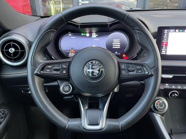 Alfa Romeo Tonale 1.3T PHEV Ti | Camera | Apple/android CarPlay