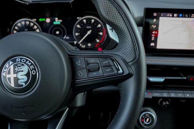 Alfa Romeo Tonale 1.5T Hybrid Veloce H&K / 360 CAM. / leder