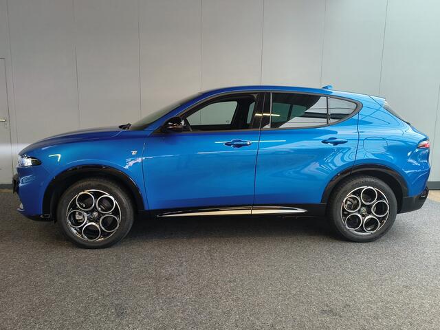Alfa Romeo Tonale 1.3T PHEV Ti AUTOMAAT uit 2023 Rijklaar + 12 maanden Bovag-garantie Henk Jongen Auto's in Helmond, al 50 jaar service zoals 't hoort!