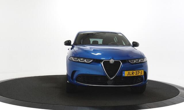 Alfa Romeo Tonale 1.3T PHEV Ti Navi / Adpt Cruise / Camera / 18 " lm velg