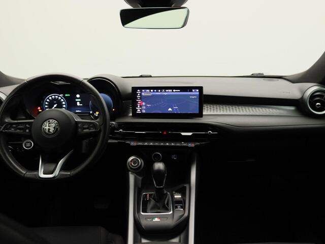 Alfa Romeo Tonale 1.5T Hybrid Sprint | Apple Carplay/Android Auto | Cruise Control Adaptief | Led Koplampen | Climate Control |