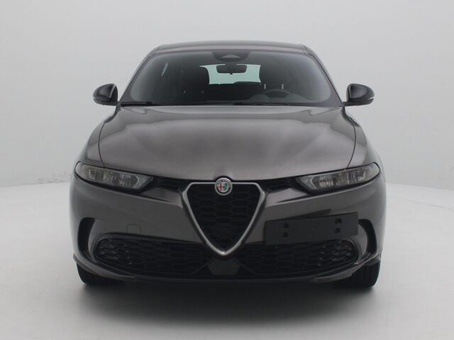 Alfa Romeo Tonale 1.5T Hybrid Super | Climate control | Apple Carplay/Android Auto | 18" Lichtmetalen velgen