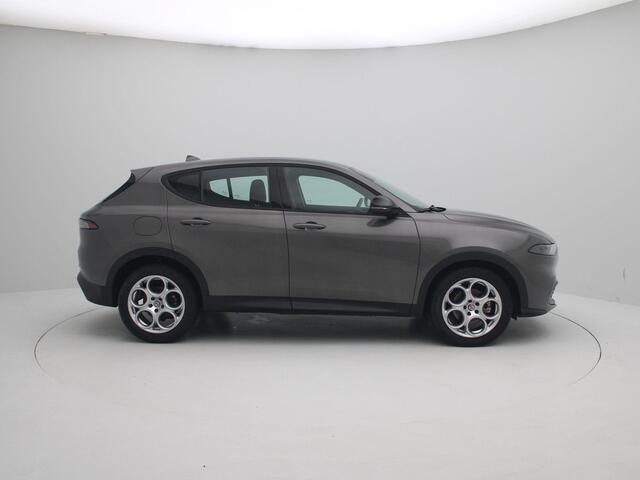 Alfa Romeo Tonale 1.5T Hybrid Super | Climate control | Apple Carplay/Android Auto | 18" Lichtmetalen velgen