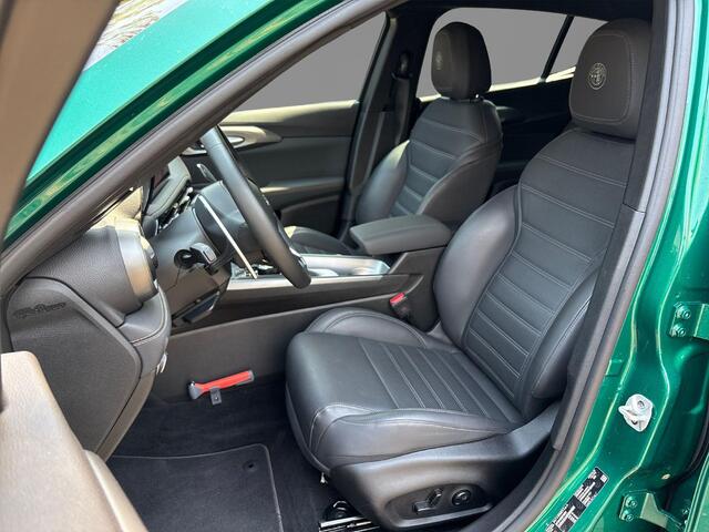 Alfa Romeo Tonale 1.5T Hybrid Veloce 160pk | Lederen Bekleding | Navigatie | Camera 360 | parkeersensoren voor + achter | Stoel + Sturverwarming | LMV 19" |