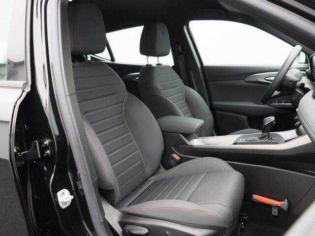 Alfa Romeo Tonale 1.5T Hybrid Sprint | Navigatie | Climate Controle | LMV 18" | Parkeersensoren | LED | Apple Carplay/Android Auto |