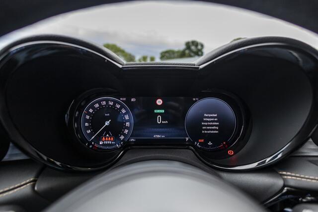 Alfa Romeo Tonale 1.5T Hybrid Veloce | Elek. achterklep | Leder | NL auto