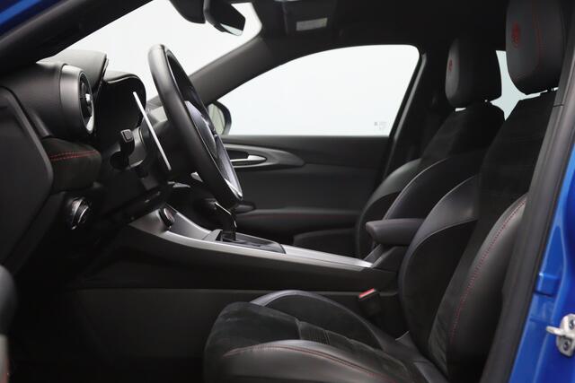 Alfa Romeo Tonale 1.3 Ibrida Plug-In Q4 Veloce 270 PK, Adap. Onderstel, Leder-Alcantara, Camera