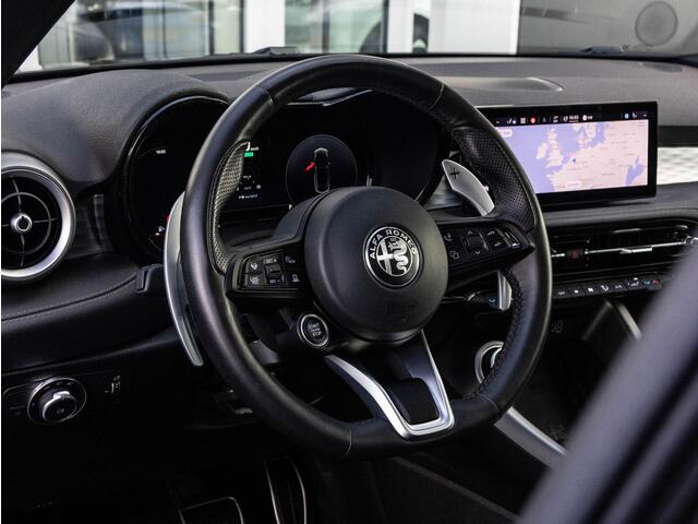 Alfa Romeo Tonale 1.5T Hybrid Veloce | Elektrisch glazen panorama-dak | Harman Kardon | Navigatie | Memory |