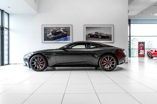 aston-martin-db11-5.2-v12-"launch-e