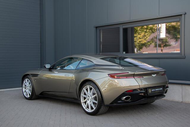 Aston Martin DB11 5.2 V12 AMR 630PK | Full option | 360 Camera | Bang & Olufsen | Ventilatie | Carbon | PPF Neus | Dealer onderhouden | 2+2 Seating | 20"| AMR Performance Pack + AML Special | Cruise Control | Kroymans Dealer onderhouden | N.P ¤305.002,-