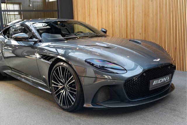 Aston Martin DBS 5.2 V12 Superleggera Carbon