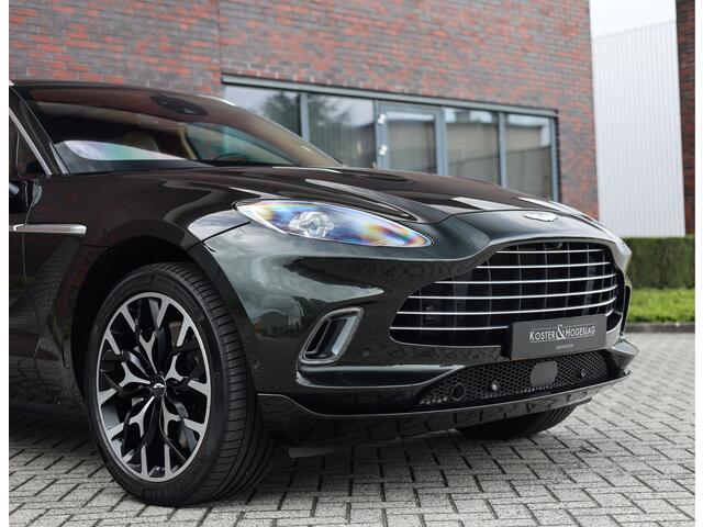 Aston Martin DBX 4.0 V8 | Minotaur Green - Pano - Historie