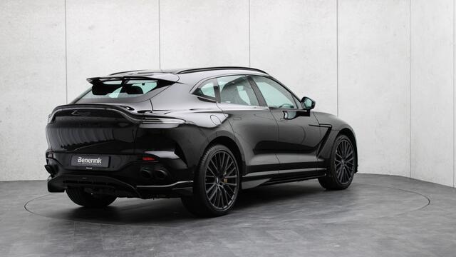 Aston Martin DBX 4.0 V8 707 | Carbon | Stoelventilatie | Trekhaak | Sportuitlaat | Panoramadak