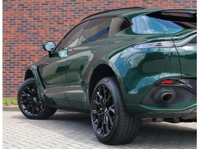 Aston Martin DBX 4.0 V8