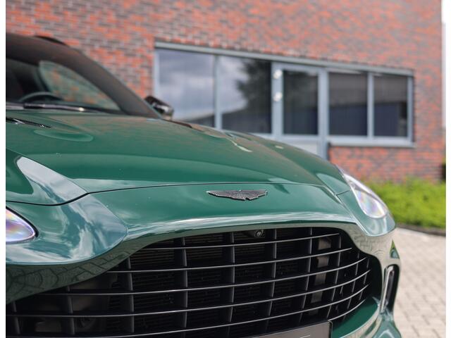 Aston Martin DBX 4.0 V8