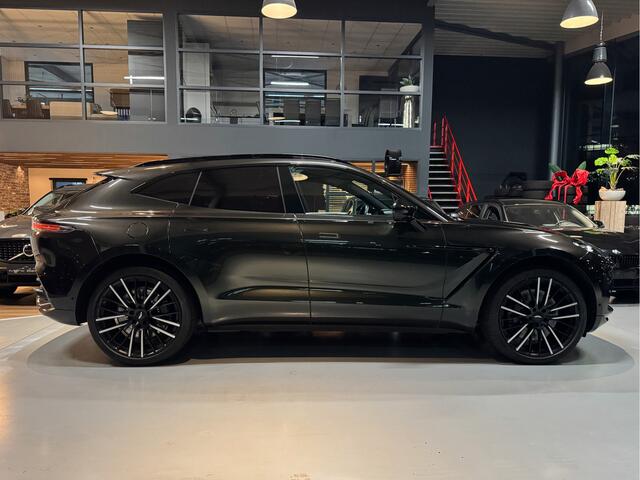 Aston Martin DBX 4.0 V8 Signature Minotaurgreen