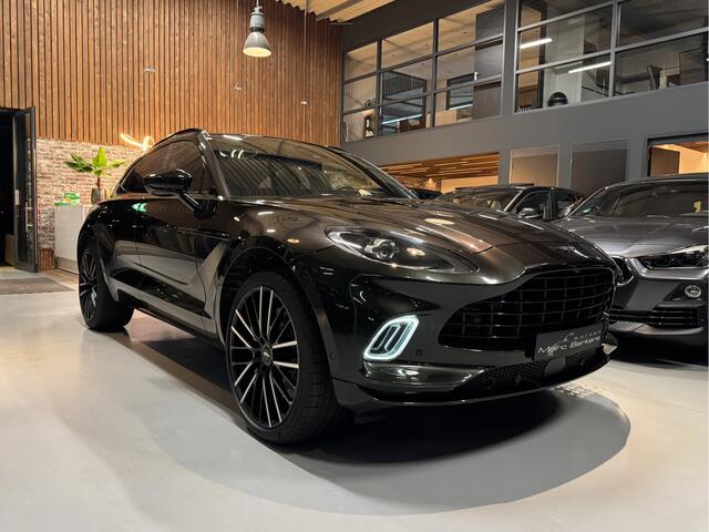 Aston Martin DBX 4.0 V8 Signature Minotaurgreen