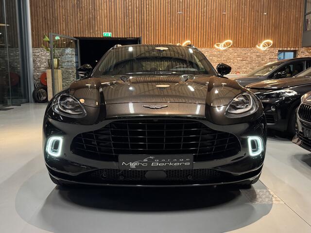 Aston Martin DBX 4.0 V8 Signature Minotaurgreen