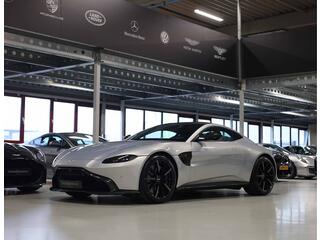 aston-martin-vantage-4.0-v8--handb