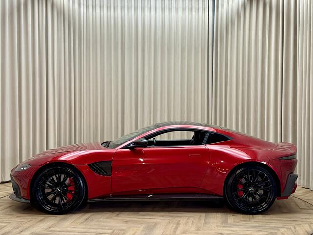Aston Martin VANTAGE 4.0 V8 / 7-Speed Manual / 510 PK / Keramisch / Full Carbon / Hyper Red