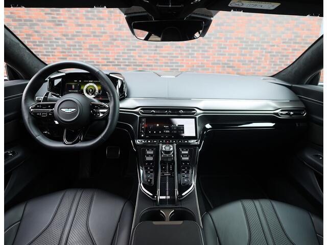 Aston Martin VANTAGE 4.0 V8 | Onyx Black