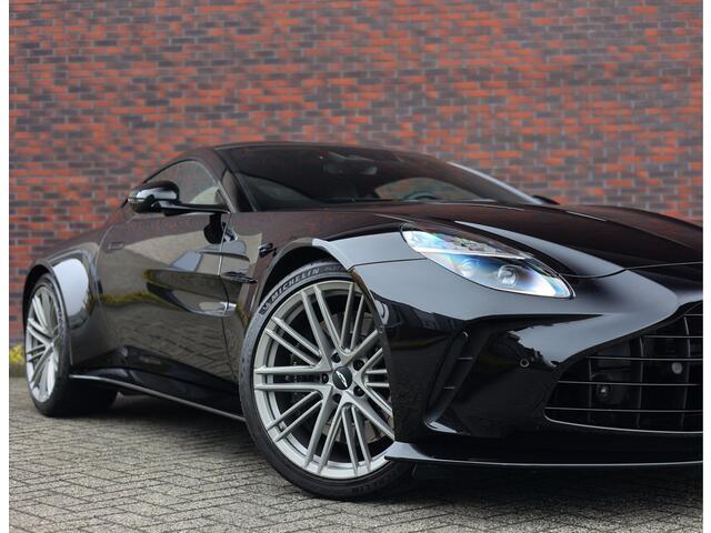 Aston Martin VANTAGE 4.0 V8 | Onyx Black