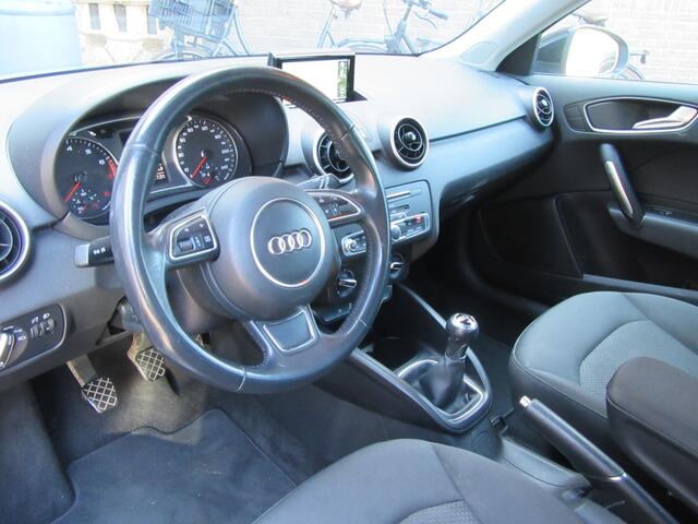 Audi A1 1.0 TFSI S-Line Adrenalin | Navi |