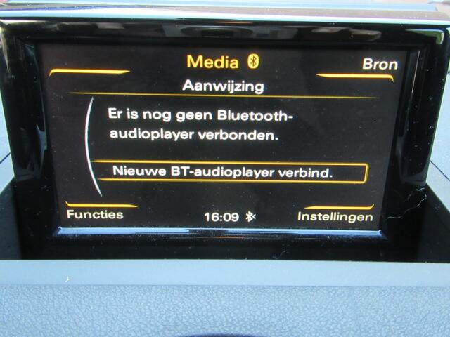 Audi A1 1.0 TFSI S-Line Adrenalin | Navi |