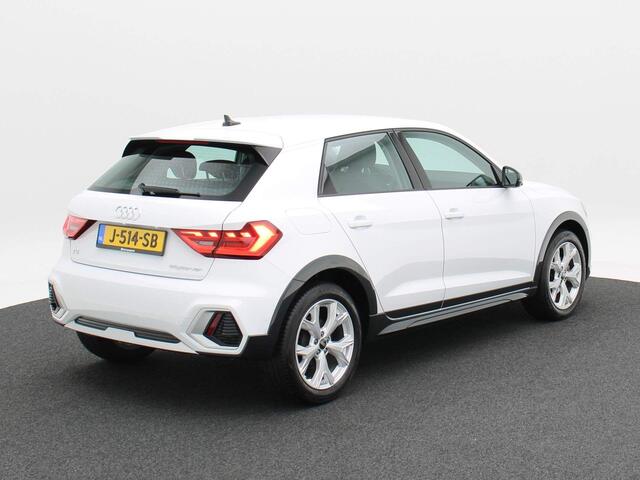 Audi A1 citycarver 25 TFSi epic | Airco | 17 Inch | Cruise Controle | App Connect | 61.549 Km!!