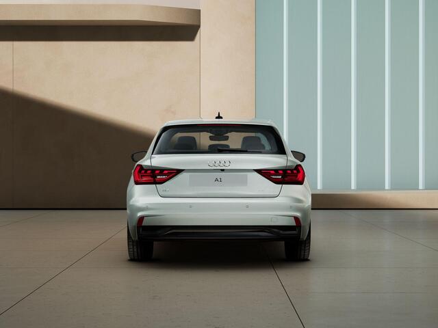 Audi A1 Sportback 25 TFSI Advanced edition · Cruise control · Afgevlakt sportstuur · Parkeerhulp plus