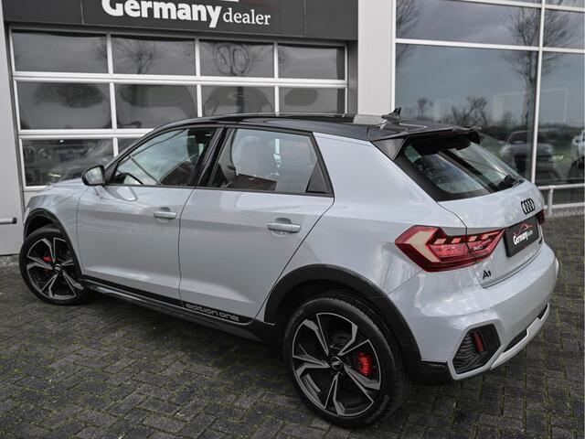 Audi A1 Citycarver 30TFSI 110PK S-Line Design-Pakket M-Led AudiSound ACC Lane-Assist RS-Stuur 18-Inch Dak-Zwart!