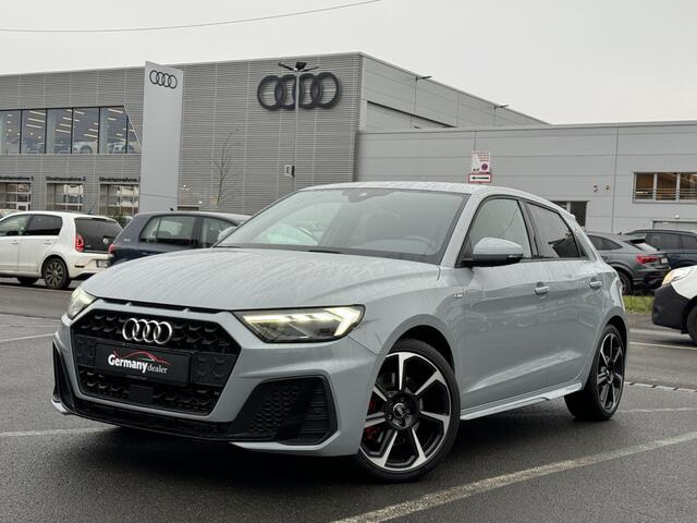 Audi A1 Sportback 40TFSI 200pk S-Line B&O Keyless M-Led Sfeerverlichting 18-Inch Pfeilgrau