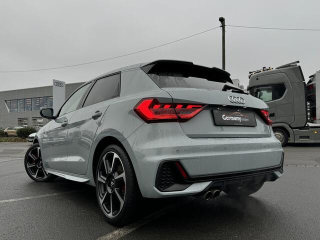 Audi A1 Sportback 40TFSI 200pk S-Line B&O Keyless M-Led Sfeerverlichting 18-Inch Pfeilgrau