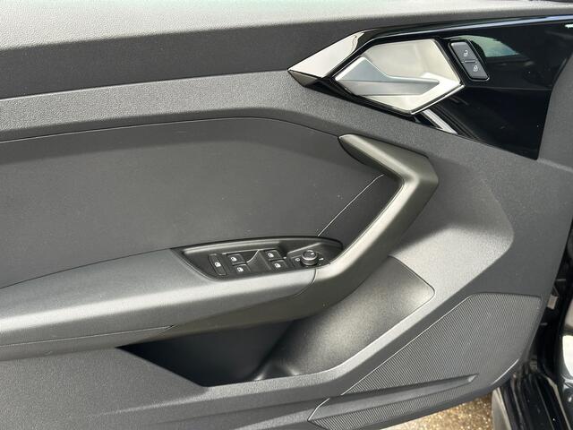Audi A1 allstreet 30 TFSI 110pk S-tronic Business edition | Led | Camera | Navi | Stoelverwarming | Rijklaar incl. garantie