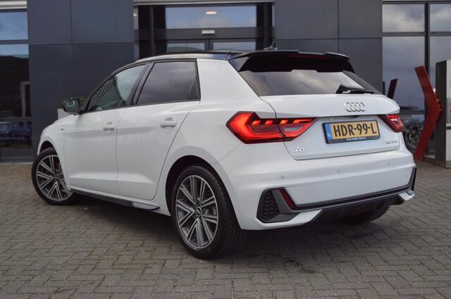 Audi A1 Sportback 30 TFSI S-Line / Navi / Camera / LED / PDC