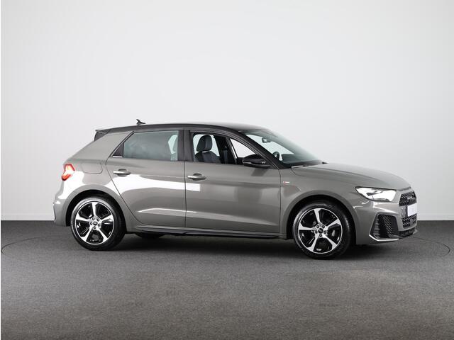 Audi A1 Sportback 25 TFSI S edition MMi navigatie Plus, optiekpakket zwart plus, Audi Soundsysteem, contrastpakket