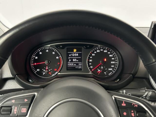 Audi A1 Sportback 1.0 TFSI Sport S line Edition Sportstoelen|Clima|PDC